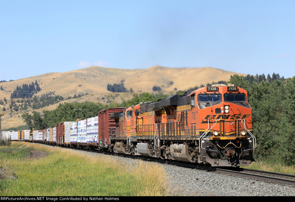 BNSF 7138